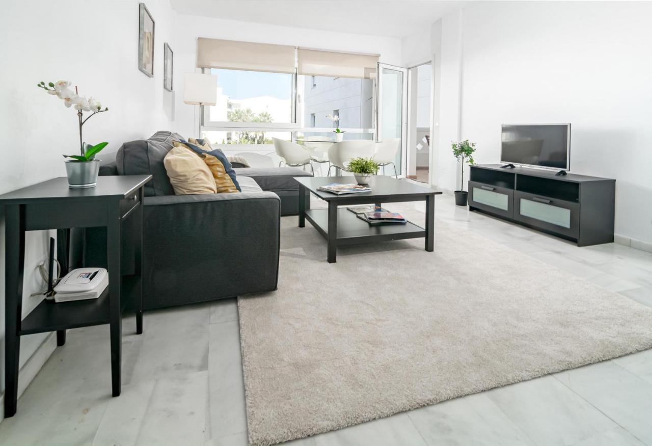 Pr45- Beach Front Apartment Puerto Banus マルベーリャ エクステリア 写真