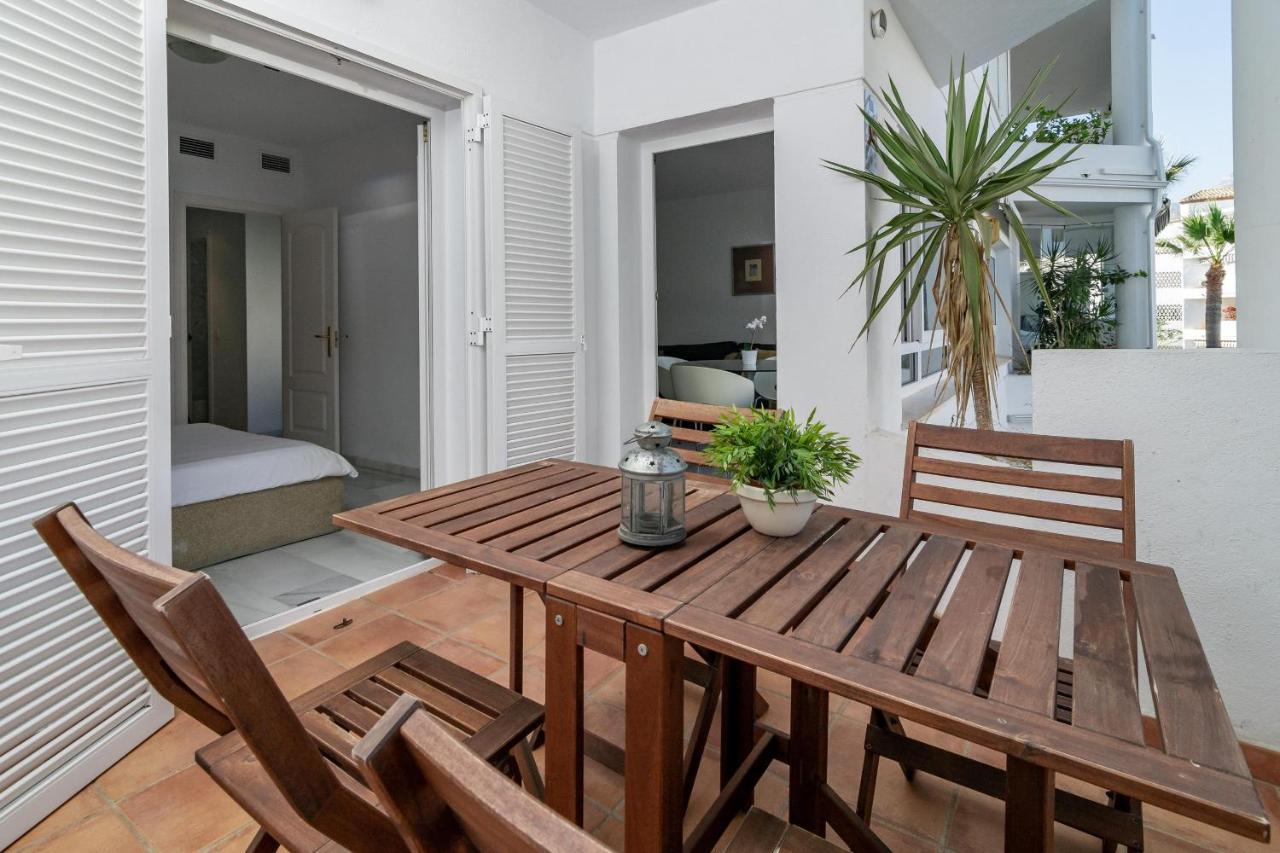 Pr45- Beach Front Apartment Puerto Banus マルベーリャ エクステリア 写真